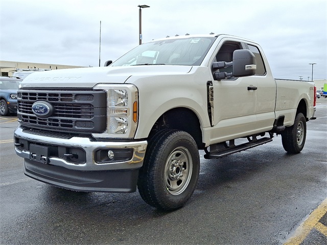 2026 Ford F-350 photo 3