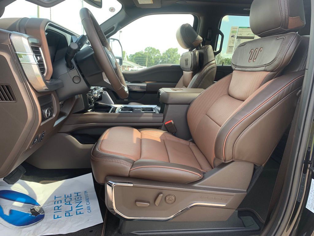 2025 Ford F-250 King Ranch photo 11
