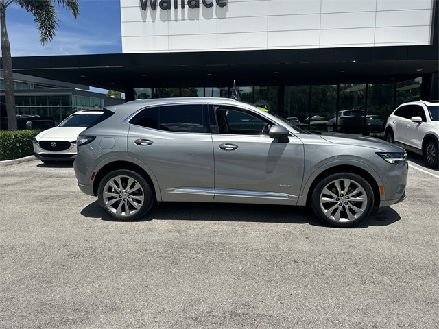 2023 Buick Envision Avenir photo 3