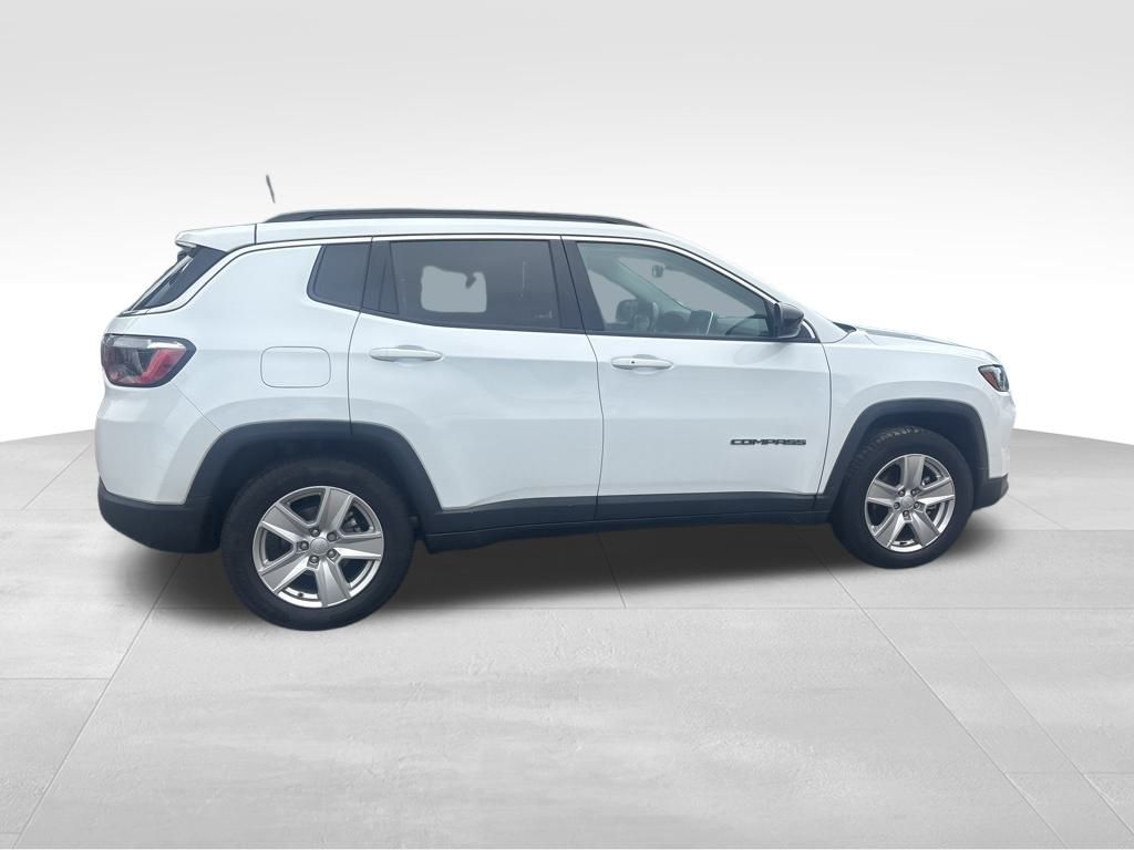 2022 Jeep Compass Latitude photo 11