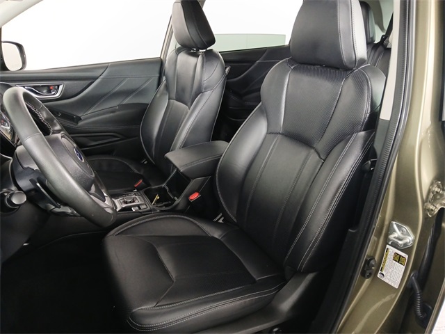 2023 Subaru Forester Touring photo 17