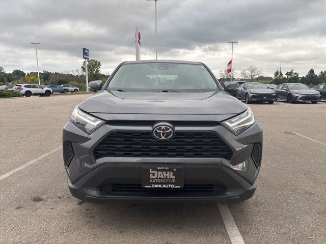 2024 Toyota RAV4 LE photo 2