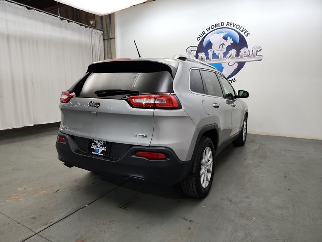 2016 Jeep Cherokee Latitude photo 7