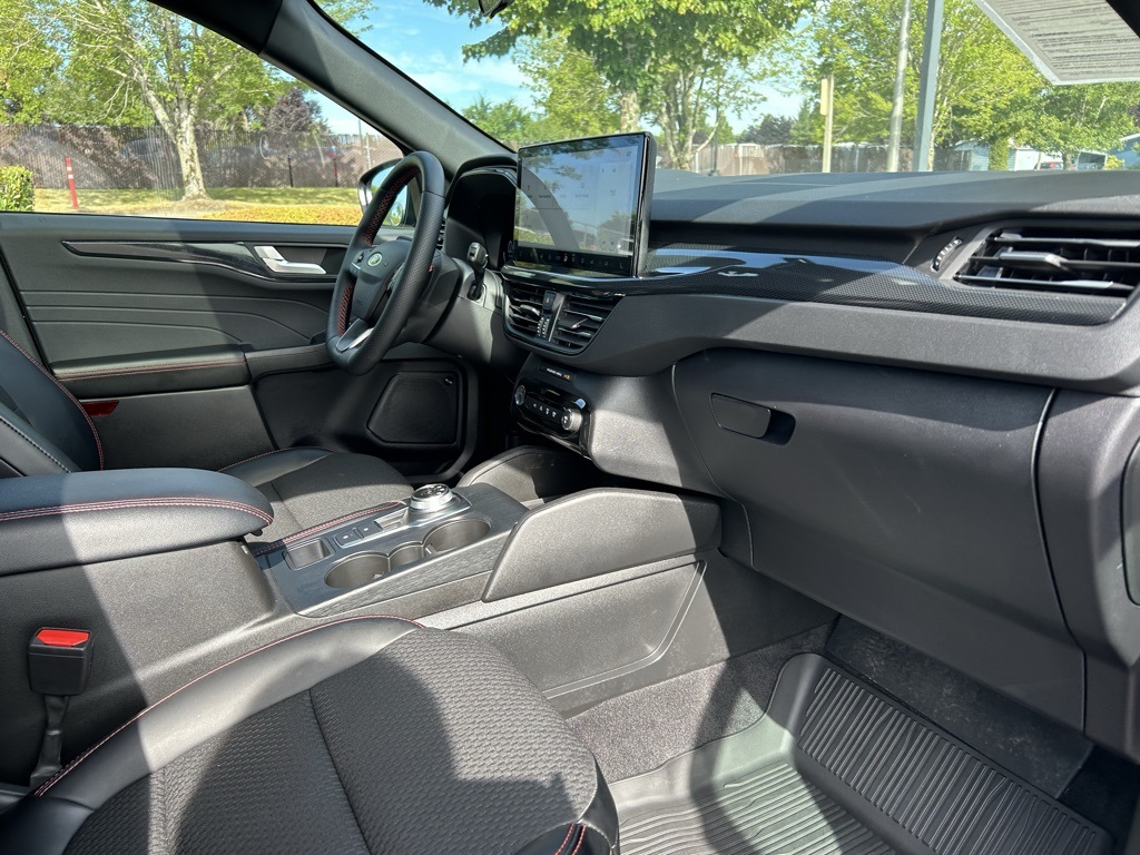 2024 Ford Escape ST-Line Select photo 26