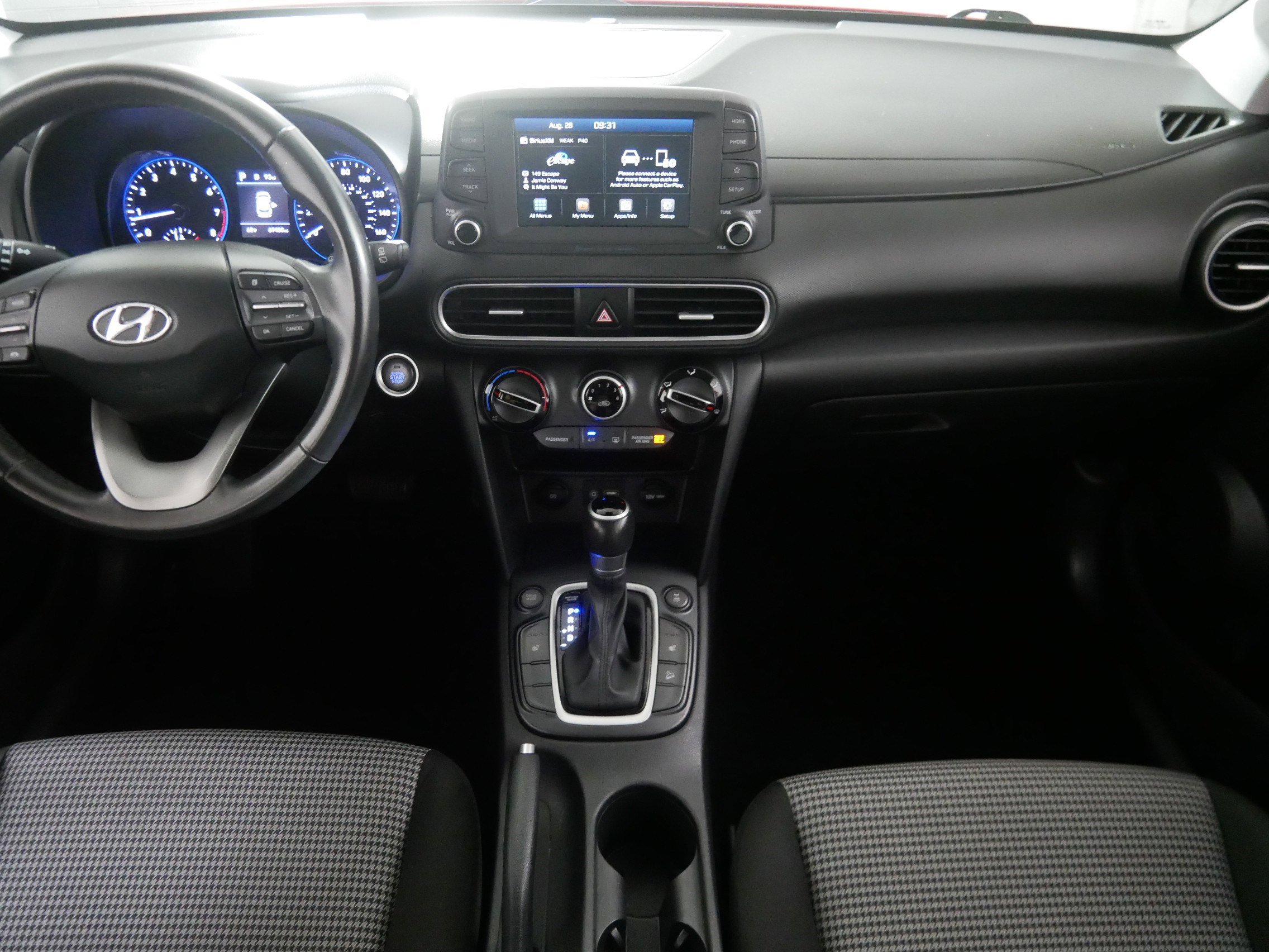 2019 Hyundai Kona SEL photo 10