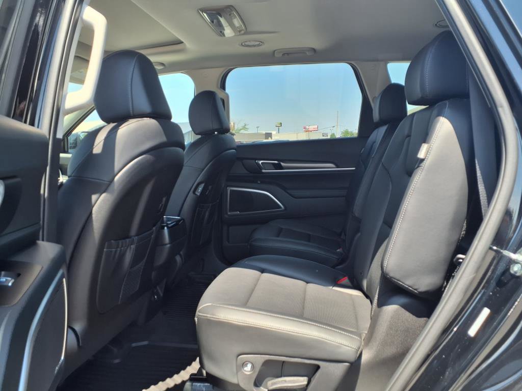 2025 Kia Telluride S photo 27