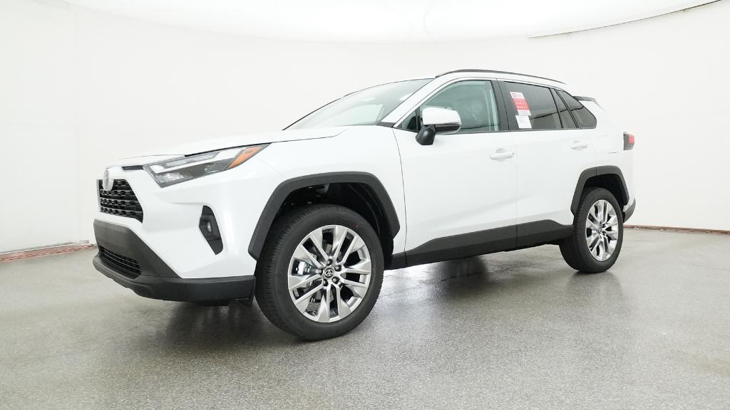2025 Toyota RAV4 XLE Premium photo 6