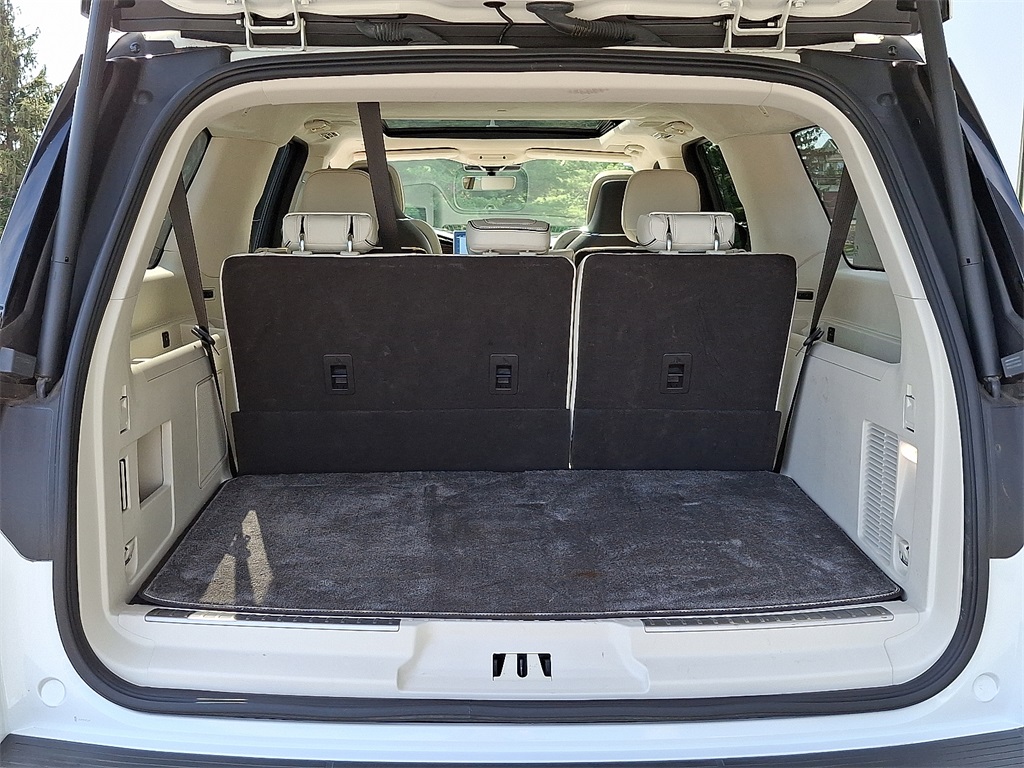 2023 Lincoln Navigator L photo 27