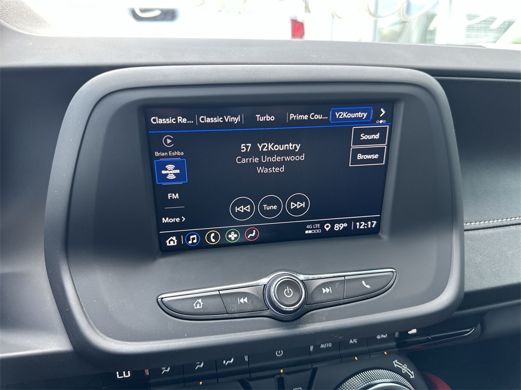 2021 Chevrolet Camaro LT1 photo 16