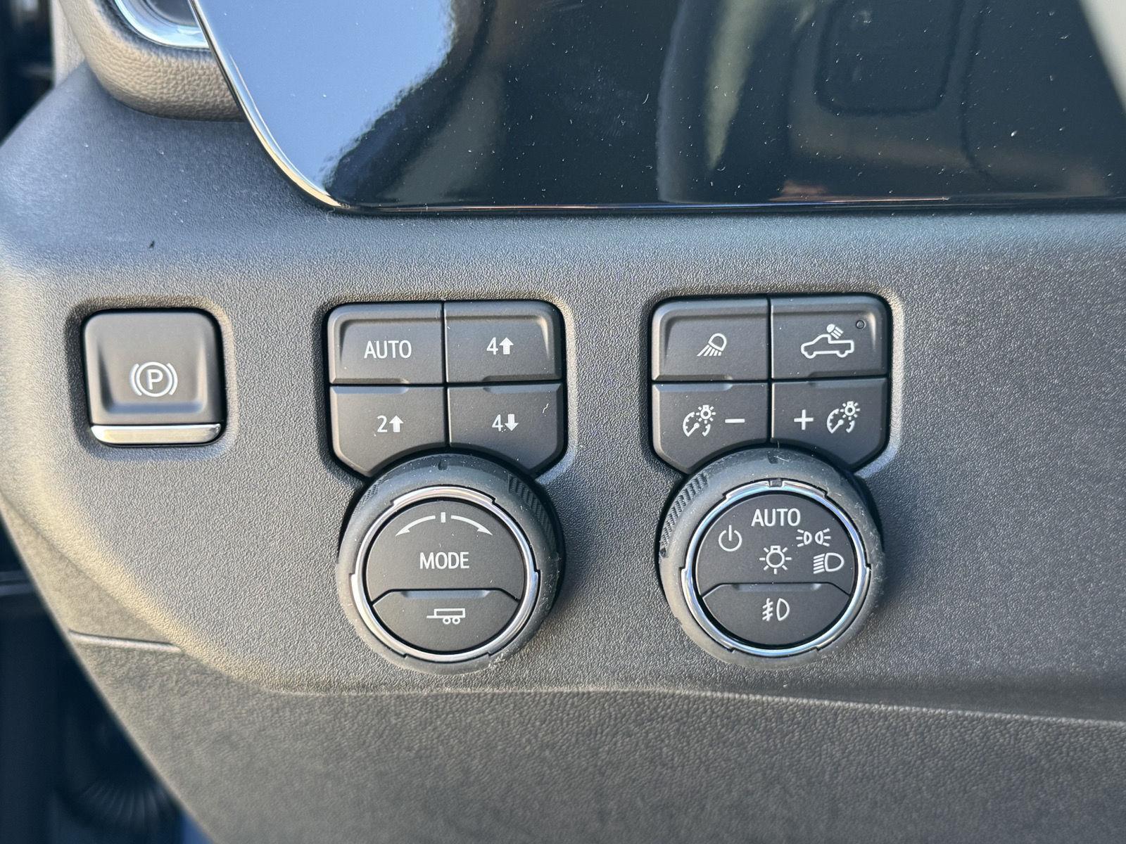 2026 Chevrolet Silverado 2500HD LT photo 6