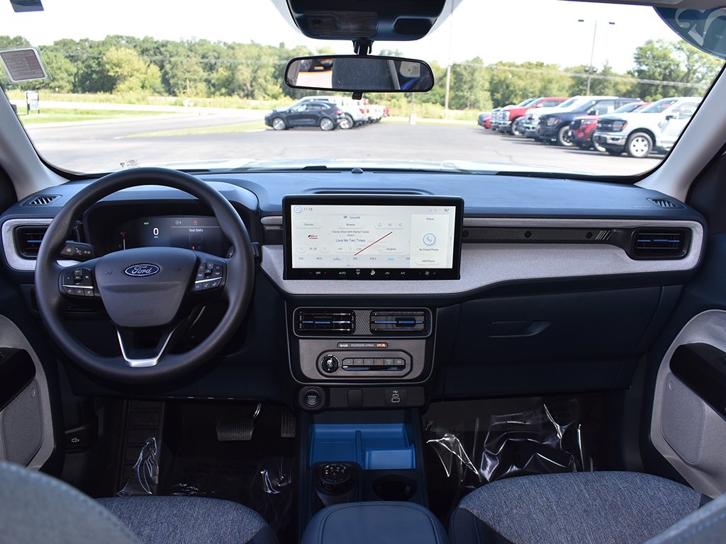 2025 Ford Maverick XLT photo 4