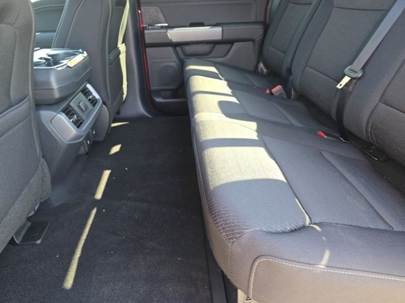 2025 Ford F-150 XLT photo 12