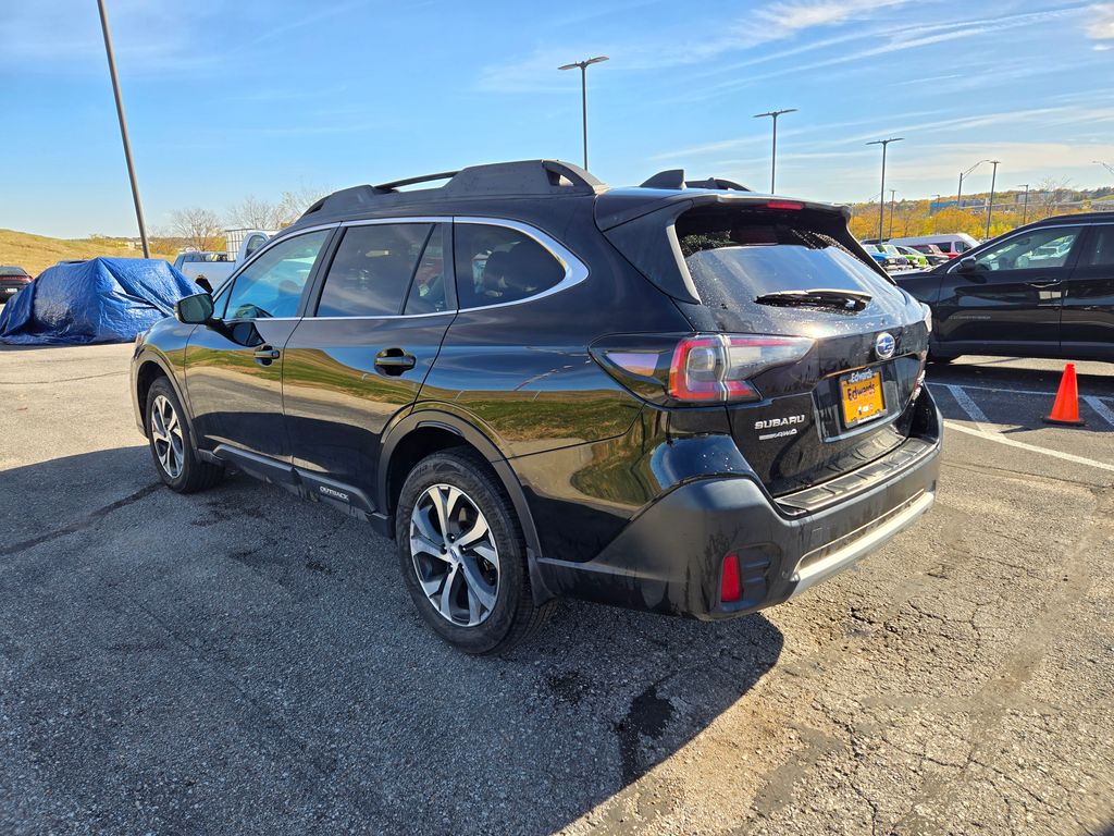 2020 Subaru Outback Limited photo 4