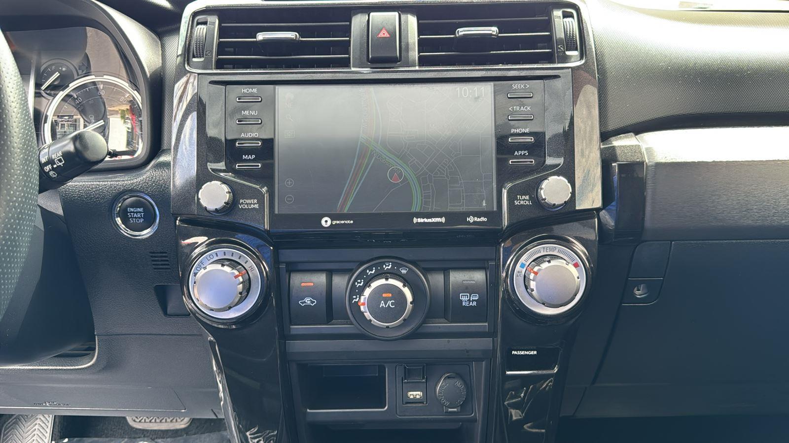 2020 Toyota 4Runner TRD photo 16