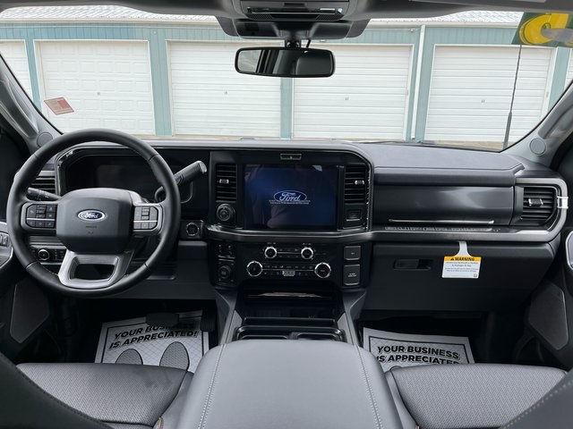 2026 Ford F-250 Lariat photo 17