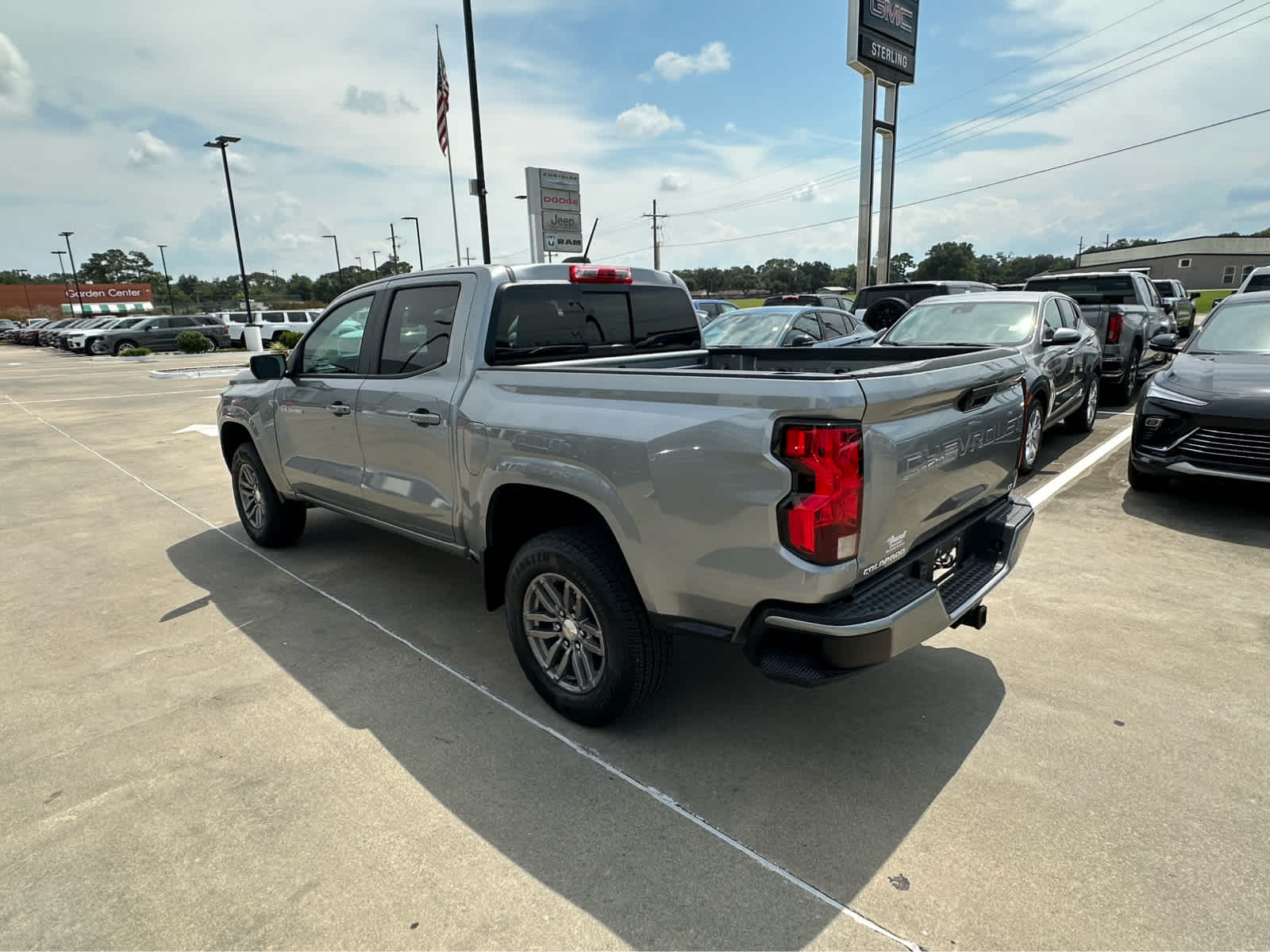 2023 Chevrolet Colorado LT photo 5