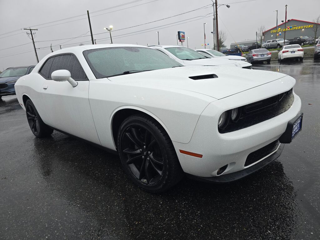 2018 Dodge Challenger SXT photo 3