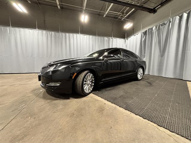 Used 2015 Lincoln MKZ Base with VIN 3LN6L2GK6FR615578 for sale in Warren, OH