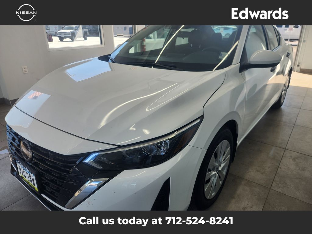 2025 Nissan Sentra S photo 4