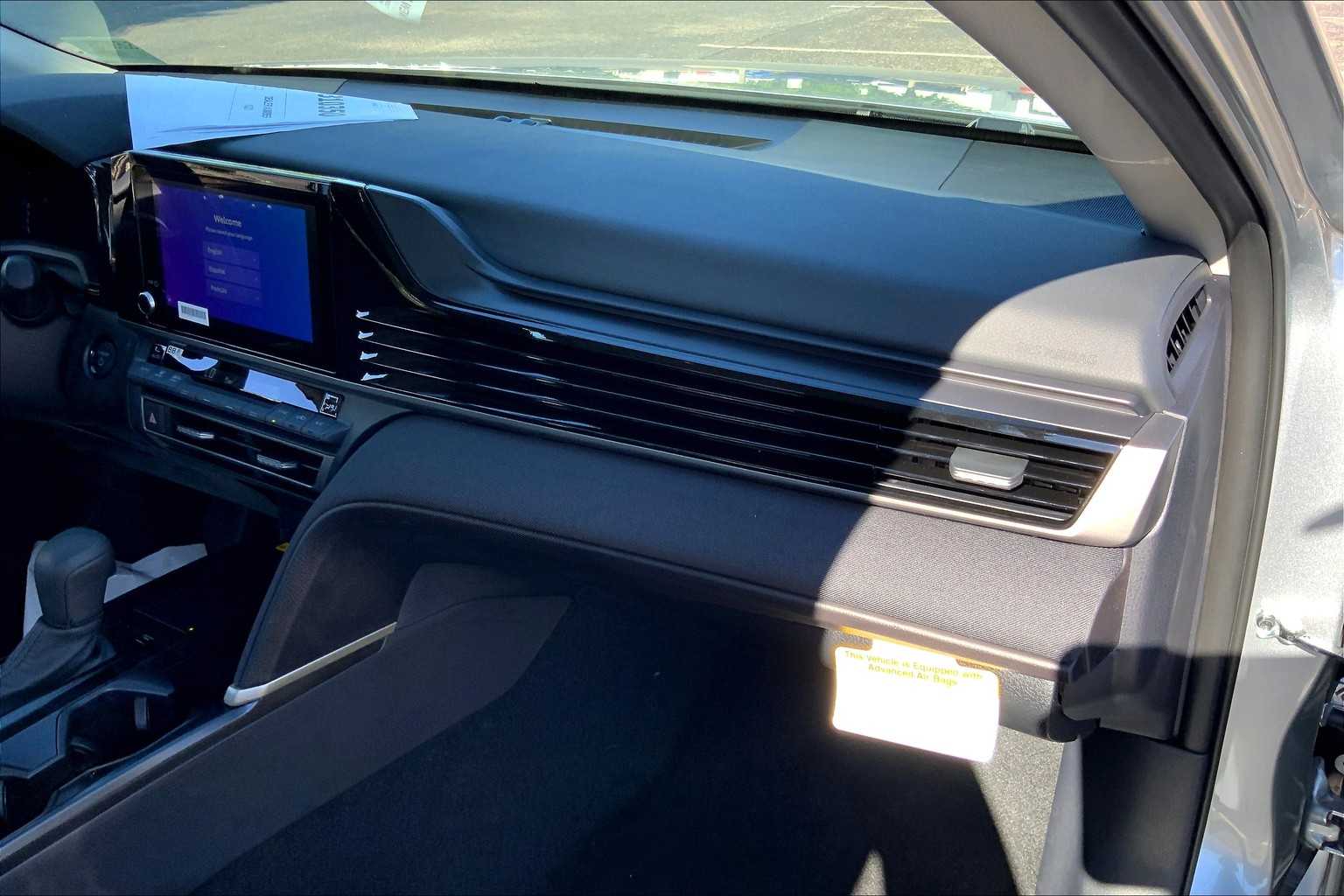 2025 Toyota Camry LE photo 15