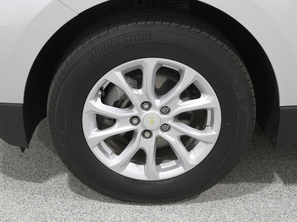 2021 Chevrolet Equinox LS photo 21