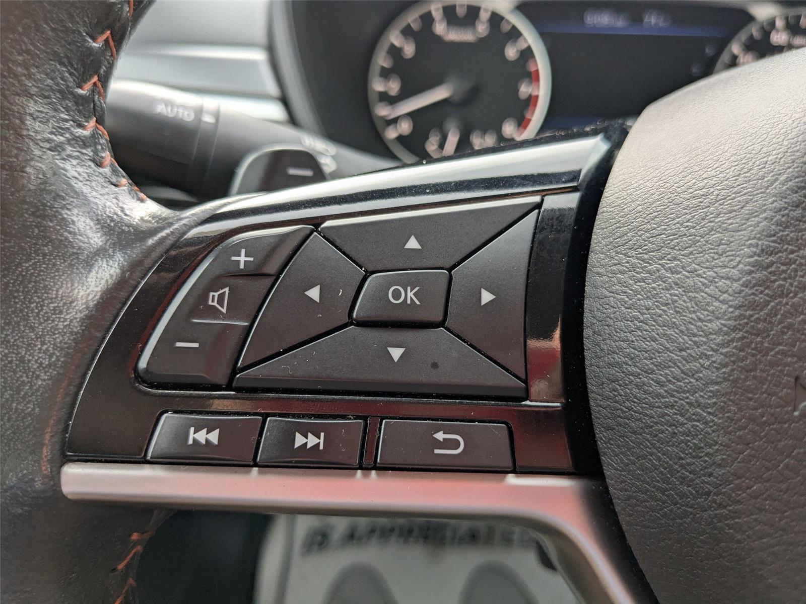 2024 Nissan Altima 2.5 SR photo 17