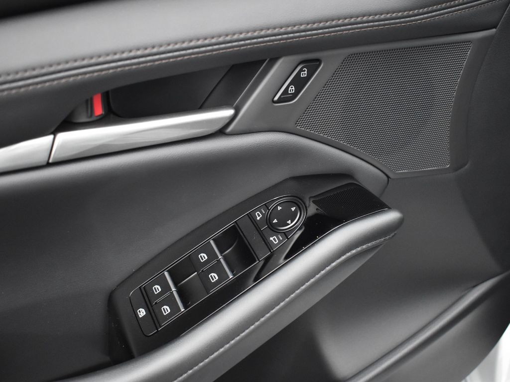 2025 Mazda Mazda3 2.5 Select Sport photo 7