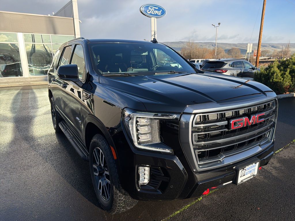 2023 GMC Yukon AT4's photo