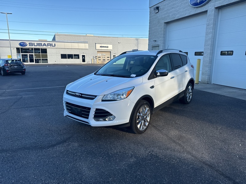 Used 2016 Ford Escape SE with VIN 1FMCU0GX5GUC37585 for sale in Massillon, OH