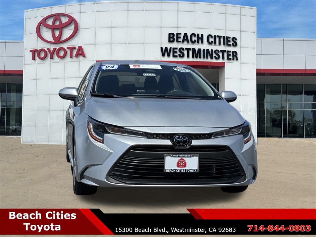 2024 Toyota Corolla LE photo 3