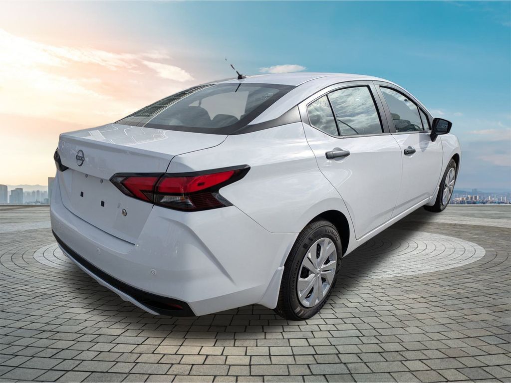 2025 Nissan Versa S photo 3
