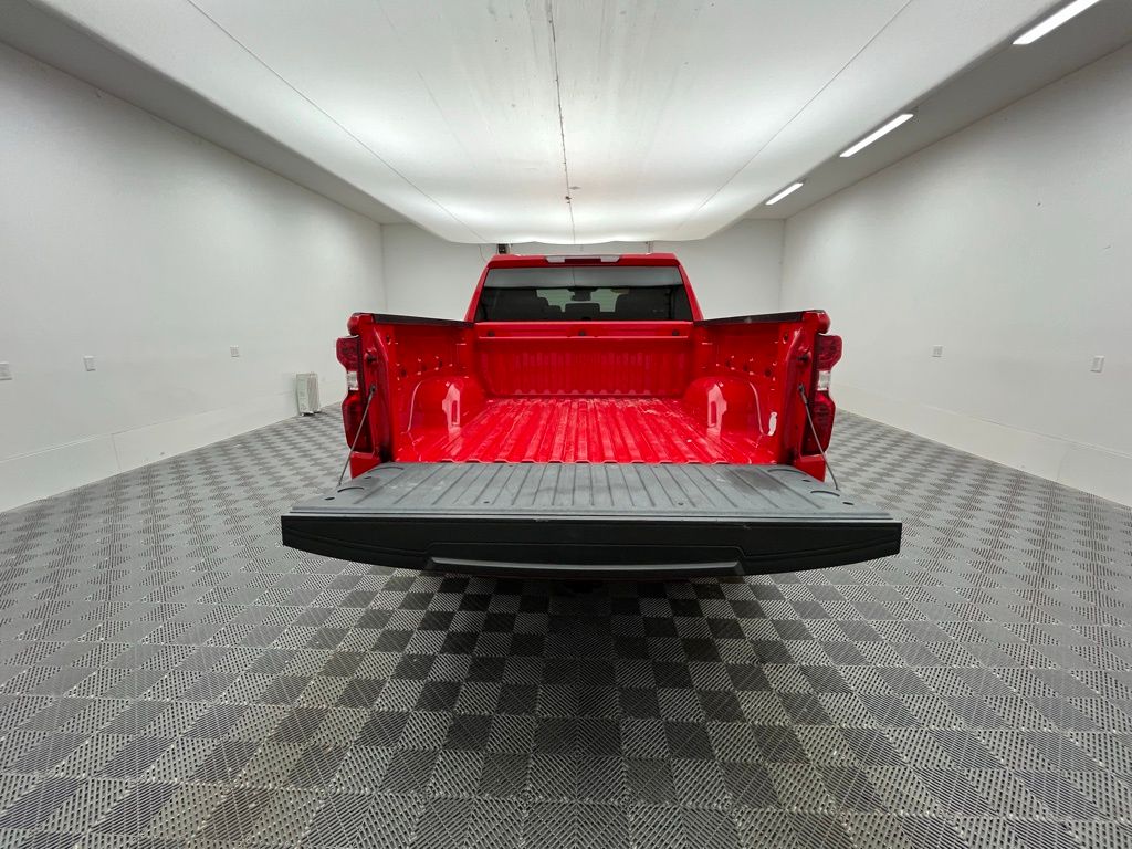 2022 Chevrolet Silverado 1500 Custom photo 4
