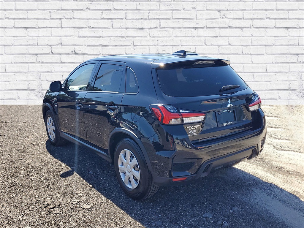 2021 Mitsubishi Outlander Sport ES photo 3
