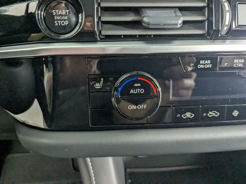 2025 Nissan Pathfinder SV photo 21