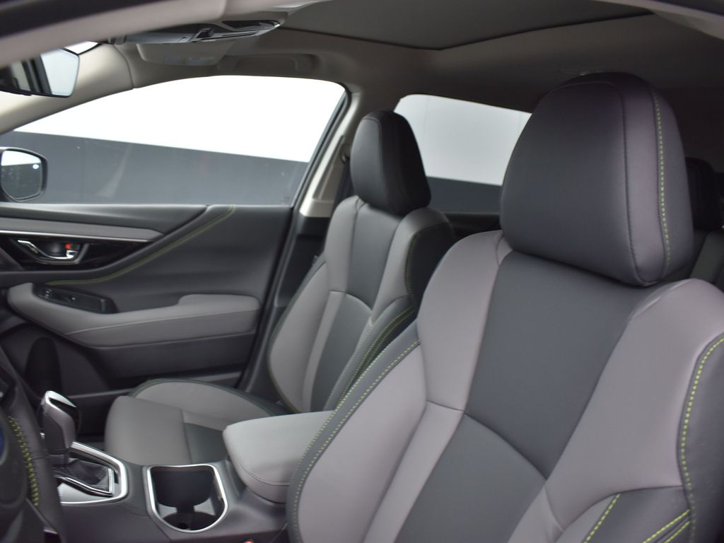 2025 Subaru Outback Onyx Edition photo 9