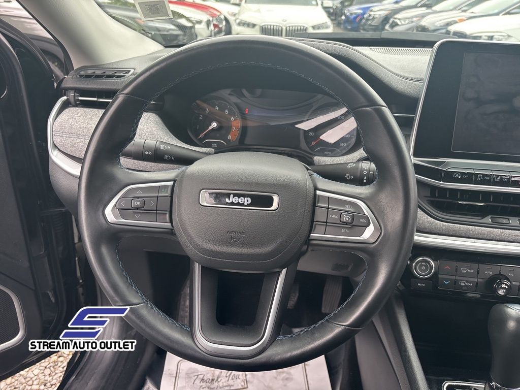 2022 Jeep Compass Latitude photo 24