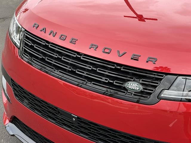 2025 Land Rover Range Rover Sport P400 Dynamic SE photo 4