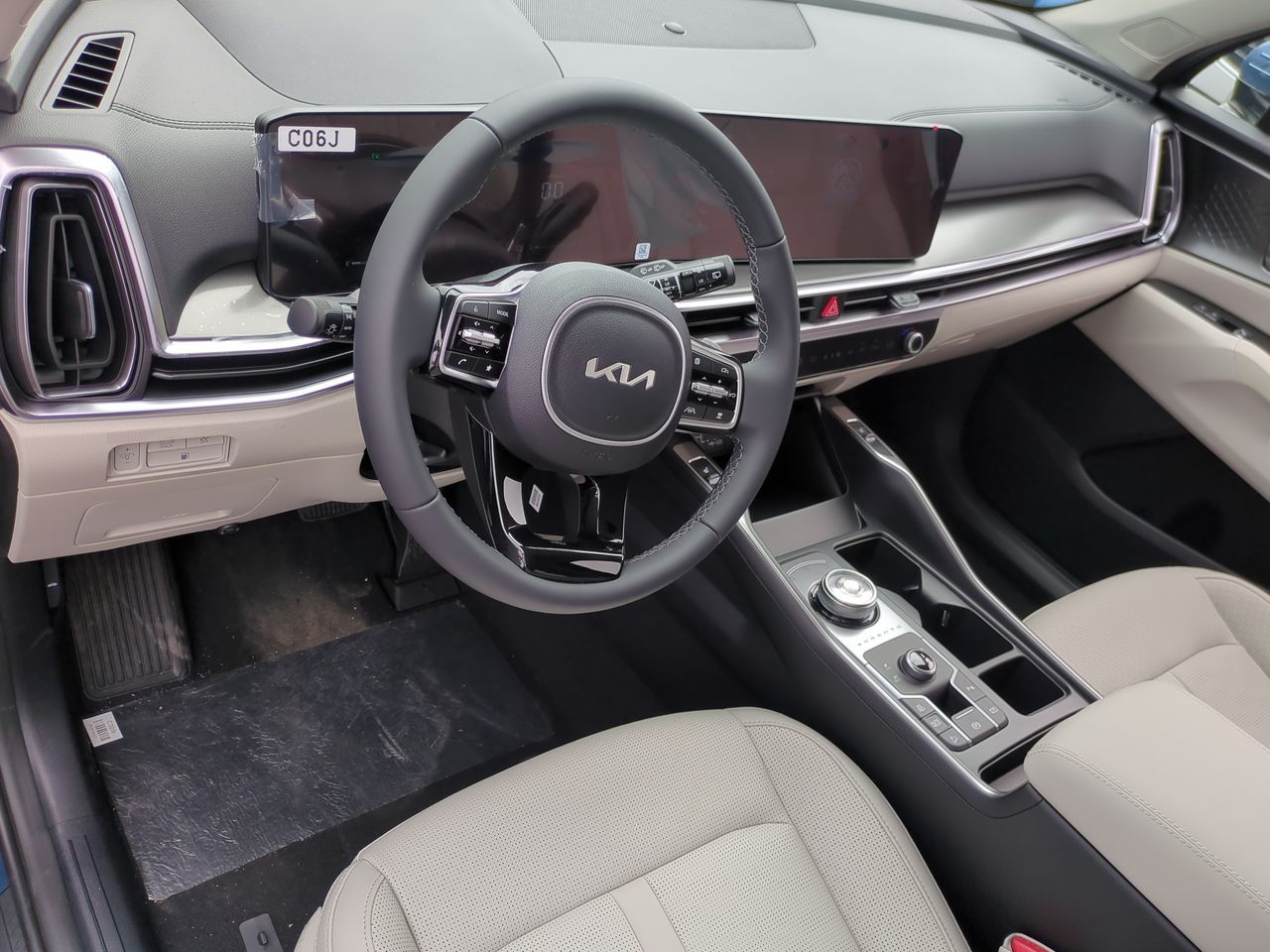 2025 Kia Sorento Plug-In Hybrid EX photo 9