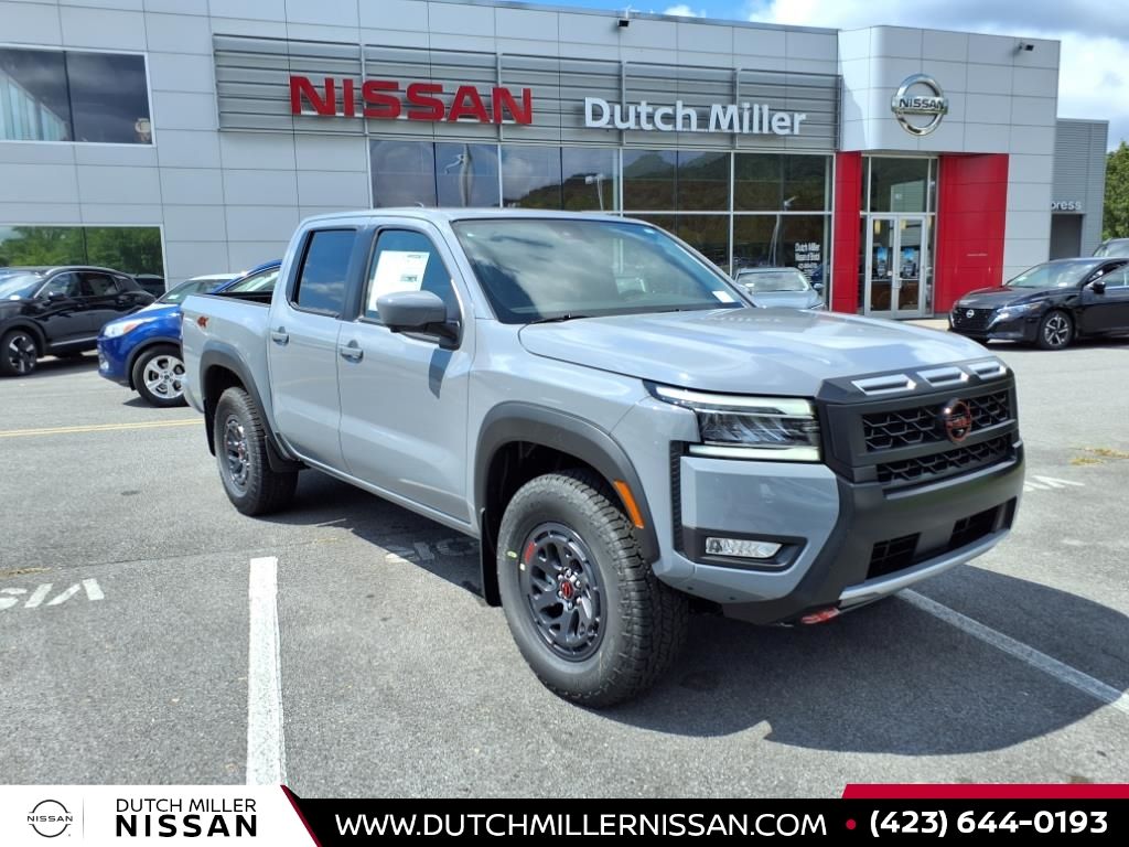 2025 Nissan Frontier PRO-4X's photo