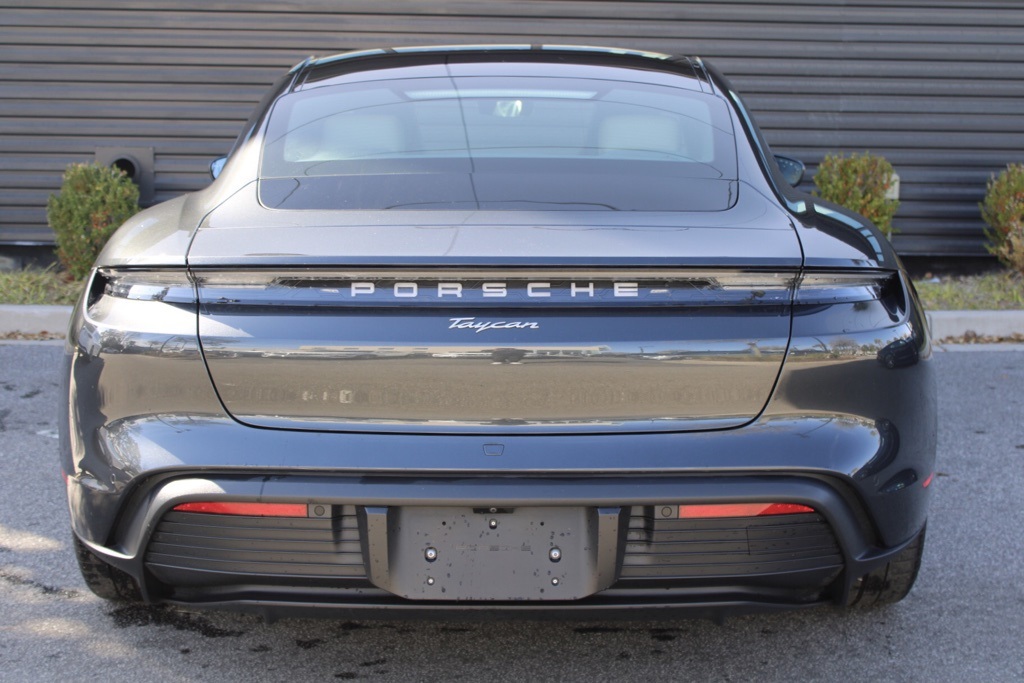 2023 Porsche Taycan S photo 6
