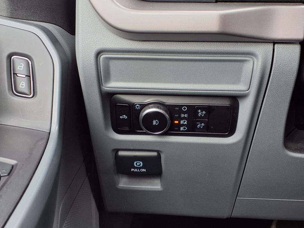 2023 Ford F-150 XLT photo 25