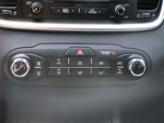 2017 Kia Sorento LX photo 9