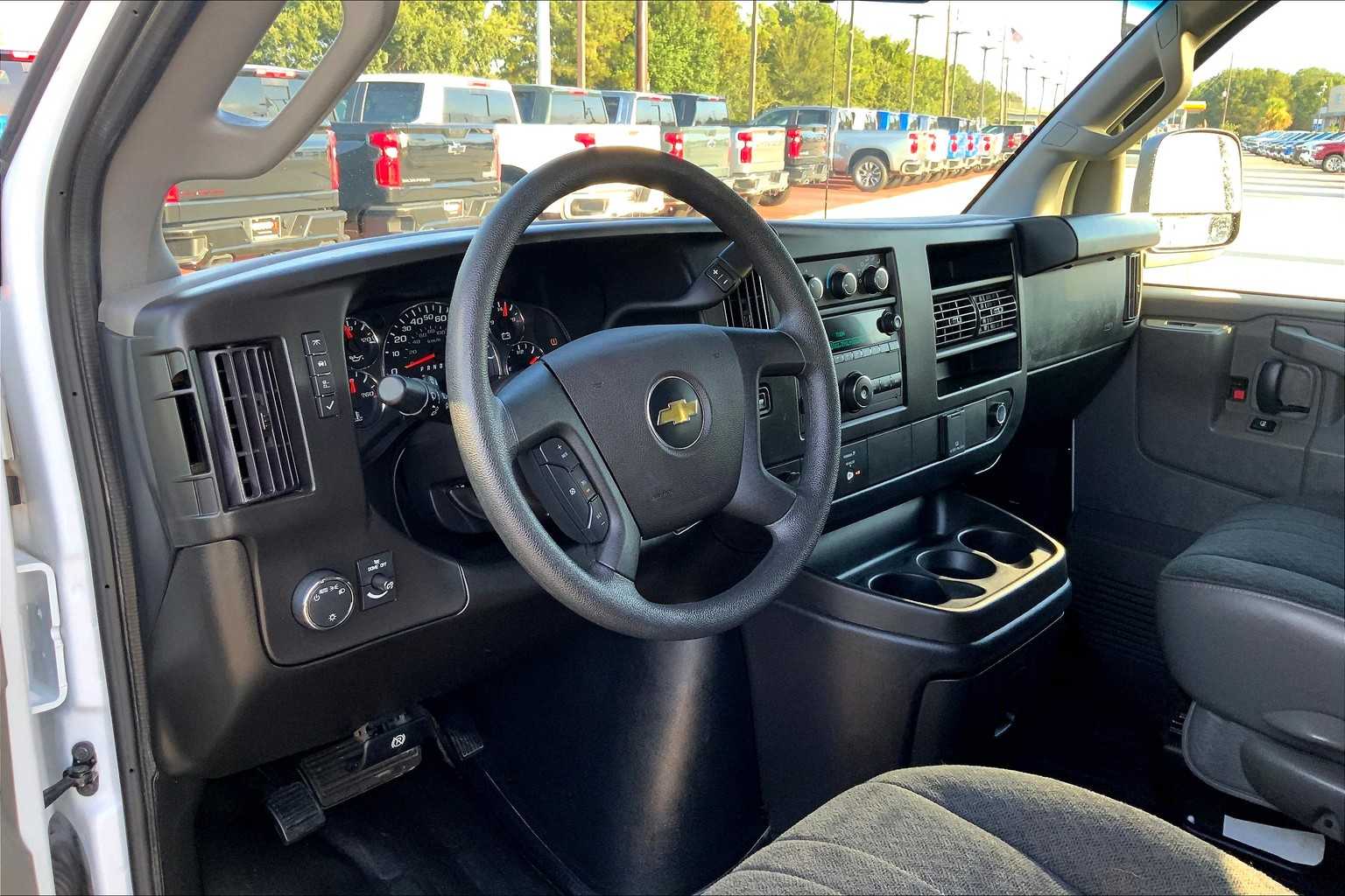 2024 Chevrolet Express Cargo Van photo 15
