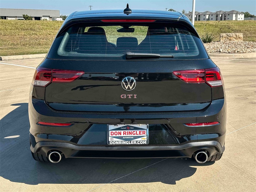 2024 Volkswagen Golf GTI 380 S photo 3