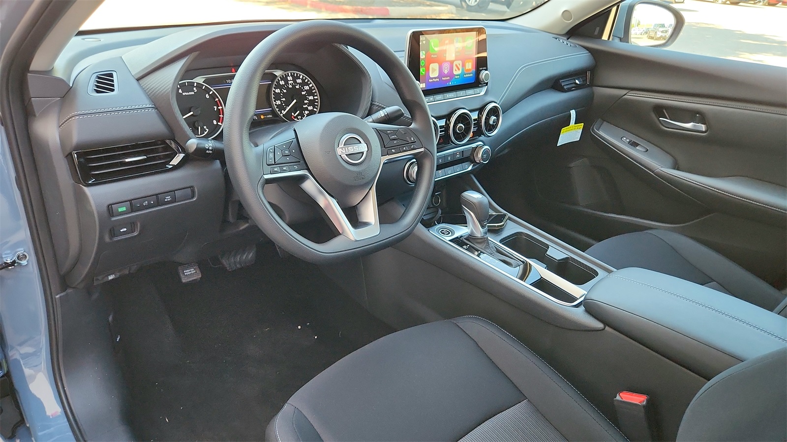 2025 Nissan Sentra SV photo 9