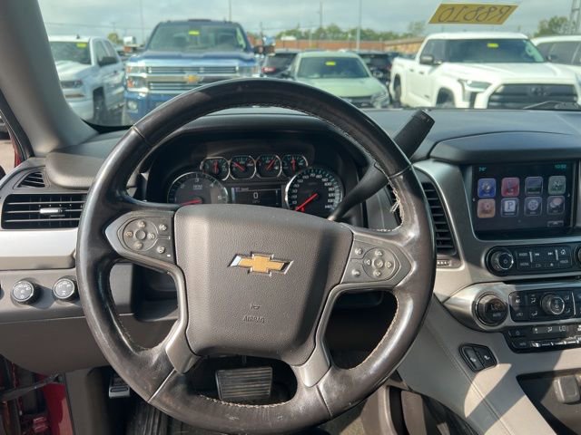 2016 Chevrolet Suburban LT photo 9