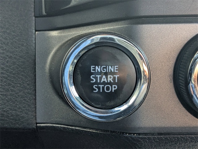2017 Toyota Tacoma SR5 TRD Sport photo 29