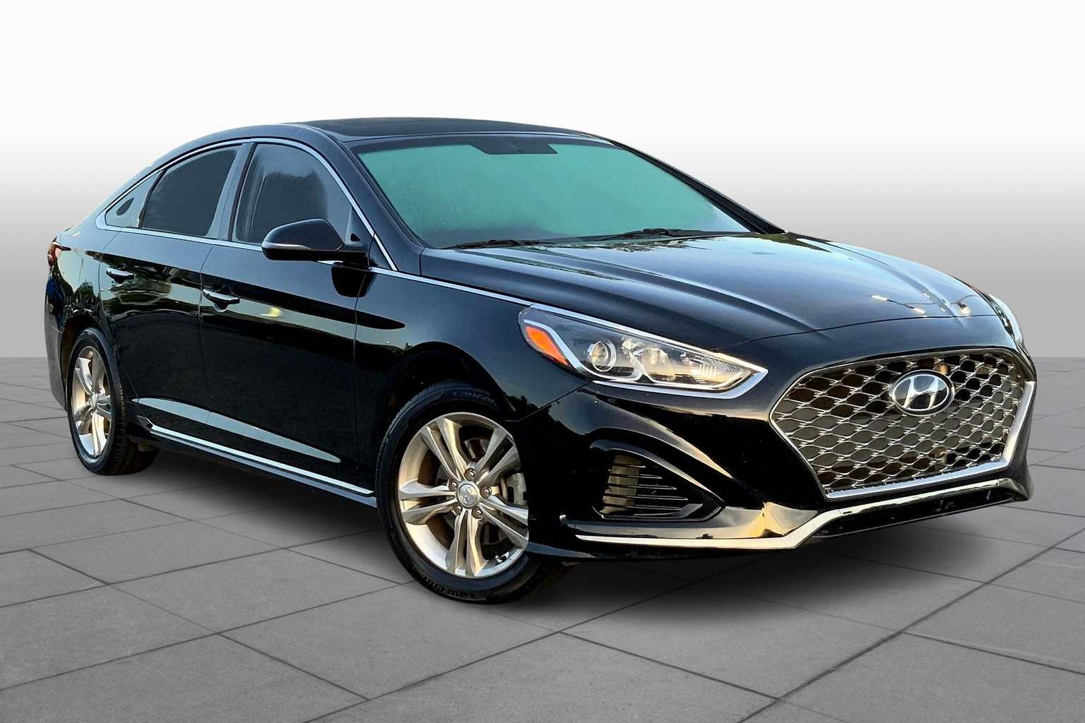 2018 Hyundai Sonata Sport photo 2