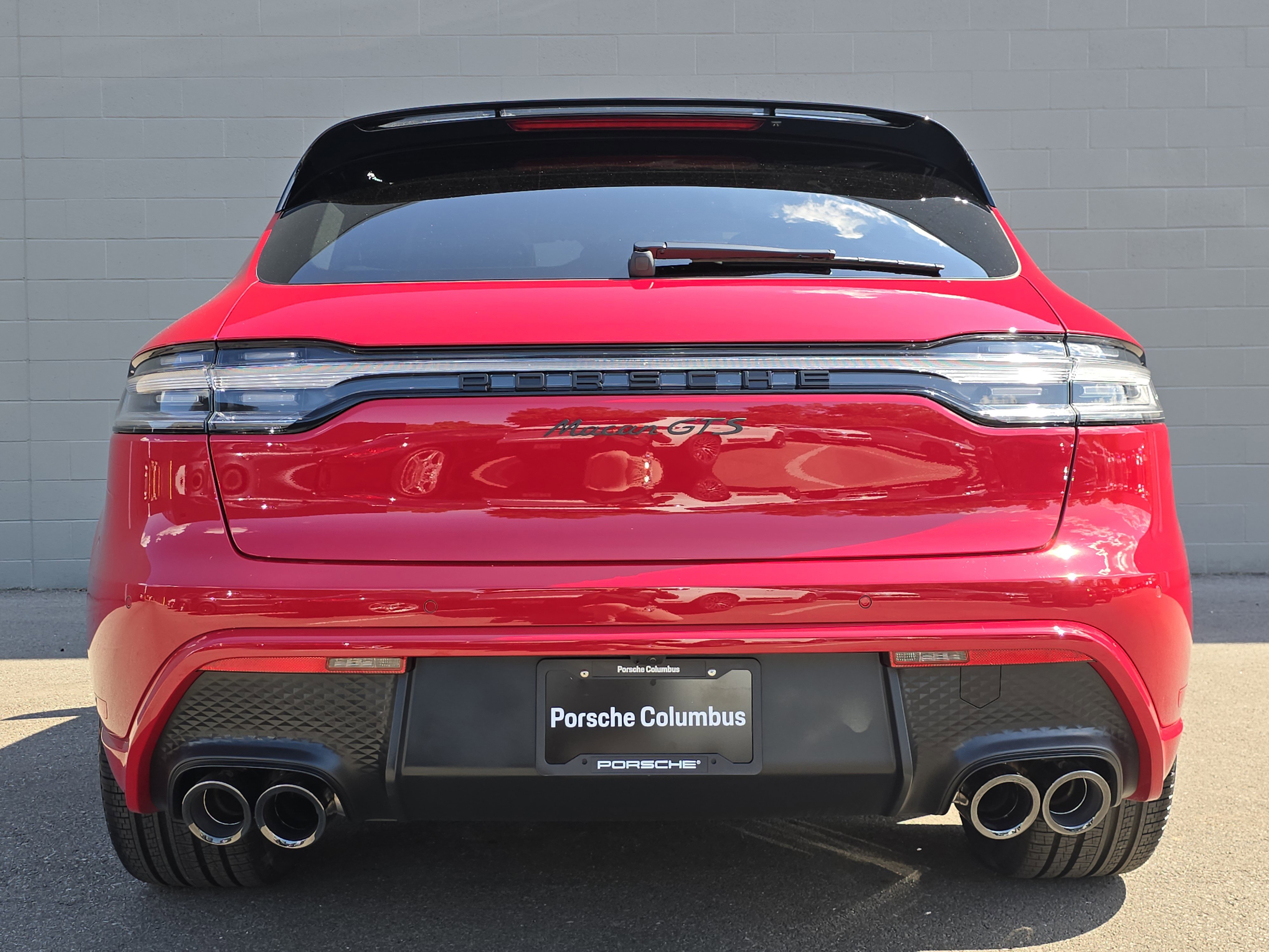 2025 Porsche Macan GTS photo 2