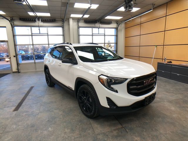2020 GMC Terrain SLE's photo